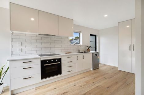 Photo of property in 50 Bowen Street, Cambridge, 3434