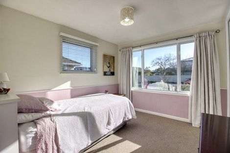 Photo of property in 38 Evesham Crescent, Spreydon, Christchurch, 8024