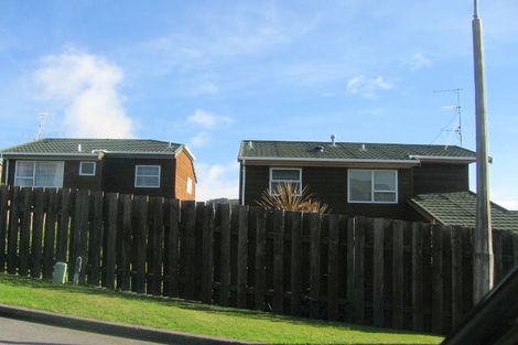 Photo of property in 5/2 The Top Gallant, Whitby, Porirua, 5024