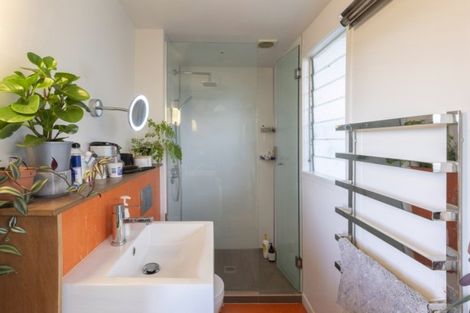 Photo of property in 112 Duncan Terrace, Kilbirnie, Wellington, 6022