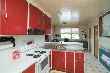 Photo of property in 4 Maata Road, Eltham, 4398