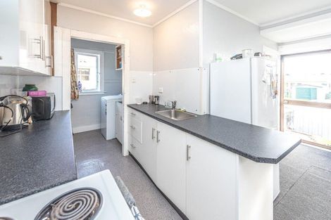 Photo of property in 6 Harper Street, Gonville, Whanganui, 4501