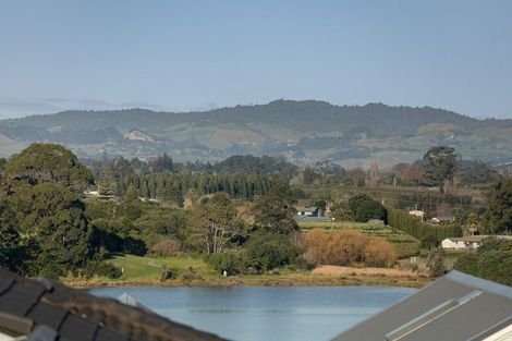 Photo of property in 50 Bert Wall Drive, Omokoroa, 3114
