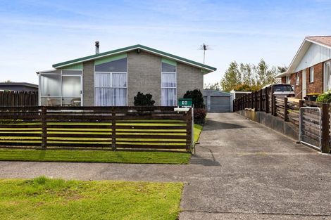 Photo of property in 16 Karaka Street, Inglewood, 4330