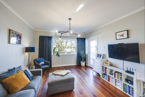 Photo of property in 28 Havelock Road, Hospital Hill, Napier, 4110