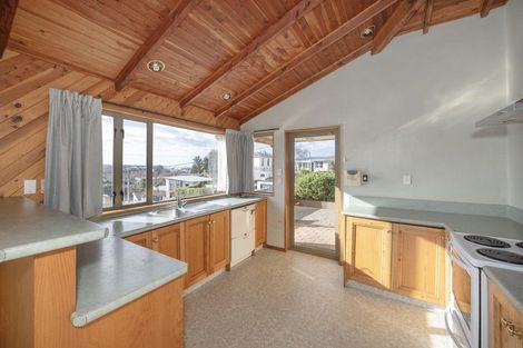 Photo of property in 10 Ure Street, South Hill, Oamaru, 9400