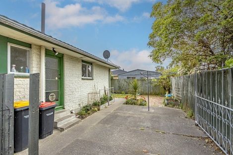 Photo of property in 2/7a Glen Place, Parklands, Christchurch, 8083