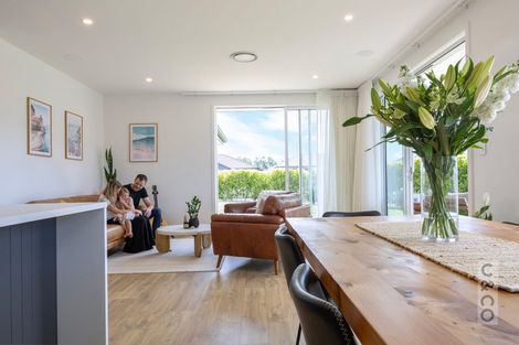 Photo of property in 31 Fruitlands Road, Kumeu, 0810