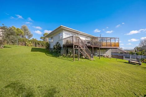 Photo of property in 5 Edgewood Way, Henderson, Auckland, 0612