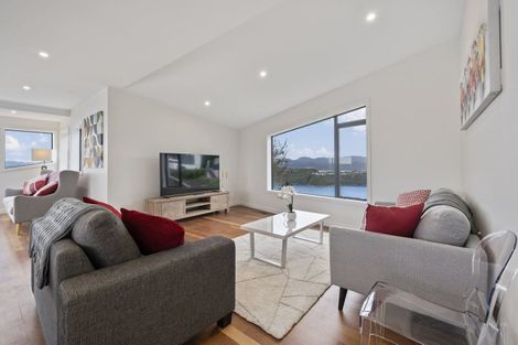 Photo of property in 4a Robieson Lane, Roseneath, Wellington, 6011