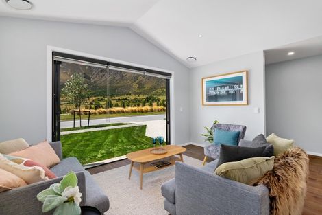 Photo of property in 21 Bannister Street, Jacks Point, Queenstown, 9371