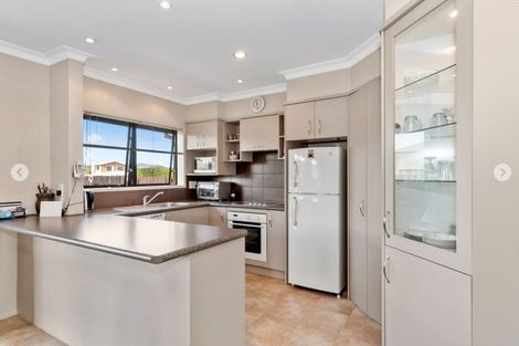 Photo of property in 2 Pemberton Crescent, Greerton, Tauranga, 3112