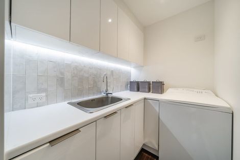 Photo of property in 5 Helm Place, Whitby, Porirua, 5024