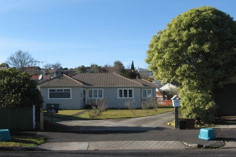 Photo of property in 4 Vectis Road, Hillcrest, Hamilton, 3216