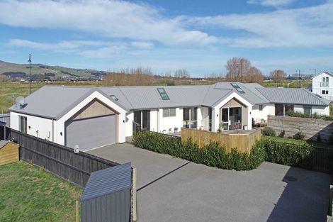Photo of property in 8 Manarola Road, Halswell, Christchurch, 8025