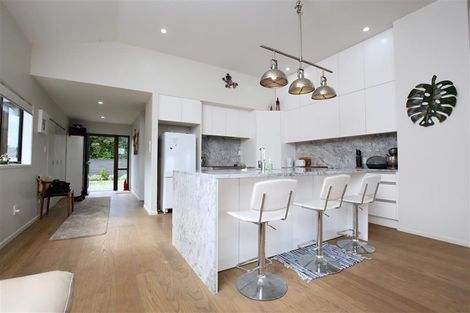 Photo of property in 62 The Terrace, Herald Island, Auckland, 0618