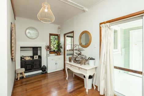 Photo of property in 103 Murdoch Road East, Akina, Hastings, 4122