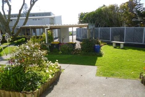Photo of property in 5n The Esplanade, Eastern Beach, Auckland, 2012