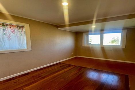 Photo of property in 69 Terry Street, Blockhouse Bay, Auckland, 0600