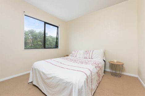 Photo of property in 3/31 Lucienne Drive, Ranui, Auckland, 0612