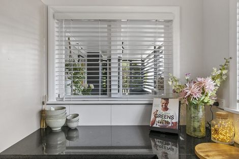 Photo of property in 1/74 Sutton Crescent, Papakura, 2110