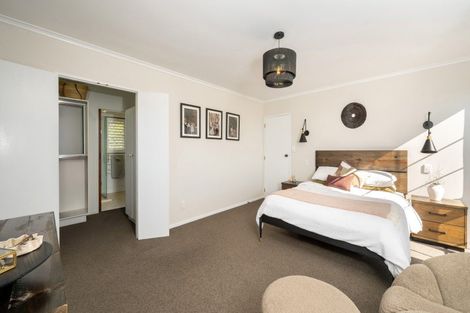 Photo of property in 2 Chestnut Court, Havelock North, 4130