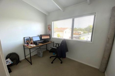 Photo of property in 30a Leo Street, Glen Eden, Auckland, 0602