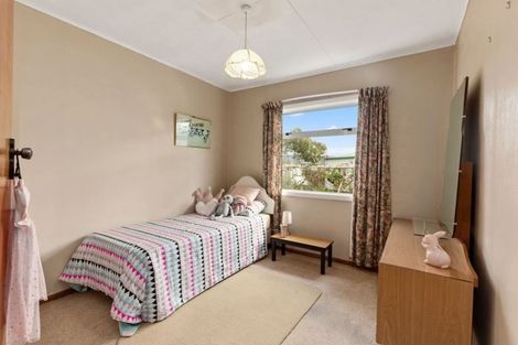 Photo of property in 18 Heath Street, Wainuiomata, Lower Hutt, 5014