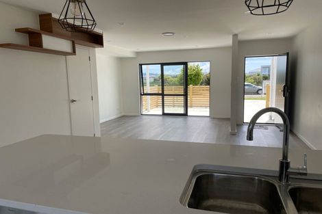 Photo of property in 47a Soaring Bird Drive, Takanini, 2112