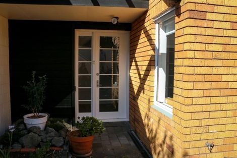Photo of property in 1/2a Spring Street, Devonport, Auckland, 0624