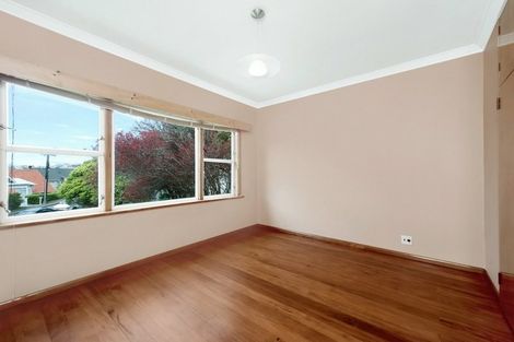 Photo of property in 69 Trelissick Crescent, Ngaio, Wellington, 6035