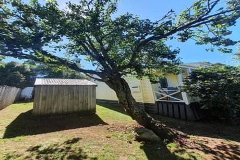 Photo of property in 29a William Bond Street, Stanley Point, Auckland, 0624