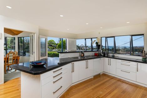 Photo of property in 2/35 Channel View Road, Campbells Bay, Auckland, 0630