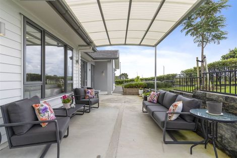 Photo of property in 2 Doidge Street, Beachlands, Auckland, 2018