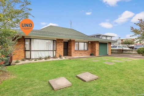 Photo of property in 1/8 Sunnypark Avenue, Rosehill, Papakura, 2113