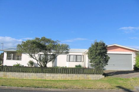 Photo of property in 120a Linton Crescent, Whangamata, 3620