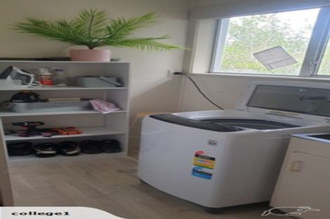 Photo of property in 31 Waimumu Road, Massey, Auckland, 0614