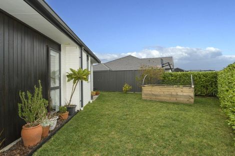 Photo of property in 2 Shea Lane, Pyes Pa, Tauranga, 3112