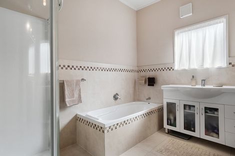 Photo of property in 5 Tarata Street, Matua, Tauranga, 3110