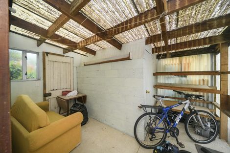 Photo of property in 42 Ranfurly Street, Hokowhitu, Palmerston North, 4410