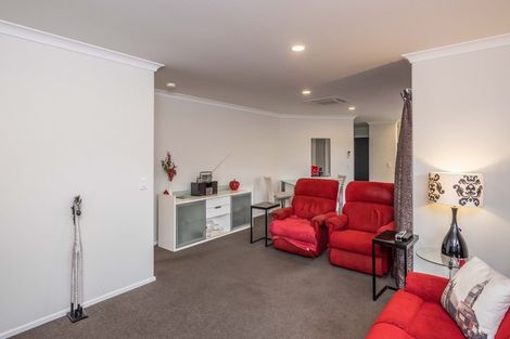 Photo of property in 76 Awatea Avenue, Paraparaumu, 5032