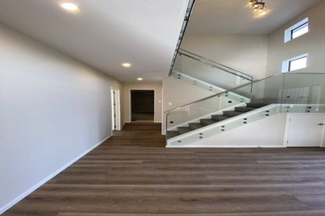 Photo of property in 5 Bendridge Street, Flat Bush, Auckland, 2019