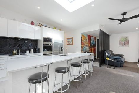 Photo of property in 340 Ohiro Road, Brooklyn, Wellington, 6021