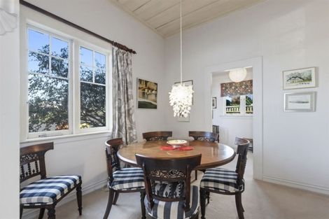 Photo of property in 6 Old Lake Road, Narrow Neck, Auckland, 0624