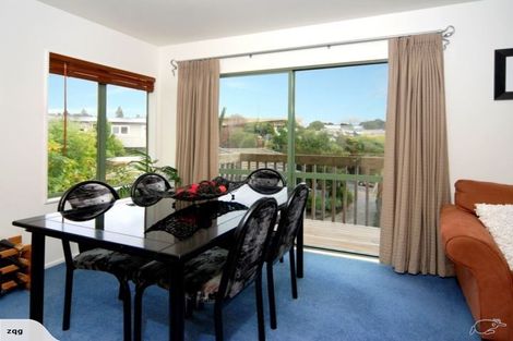 Photo of property in 221/19 Downing Street, Glenfield, Auckland, 0629