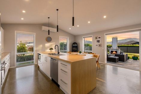 Photo of property in 36 Hopkirk Avenue, Wallaceville, Upper Hutt, 5018