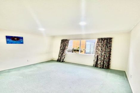 Photo of property in 546 Don Buck Road, Westgate, Auckland, 0614