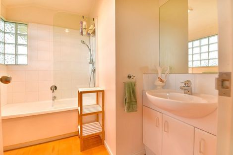 Photo of property in 100 South Head Road, South Head, Helensville, 0874