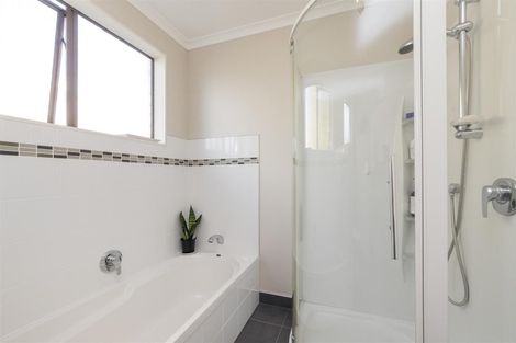 Photo of property in 9 Dunsinane Place, Marton, 4710