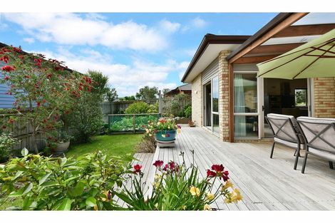 Photo of property in 34 Driftwood Drive, Red Beach, 0932